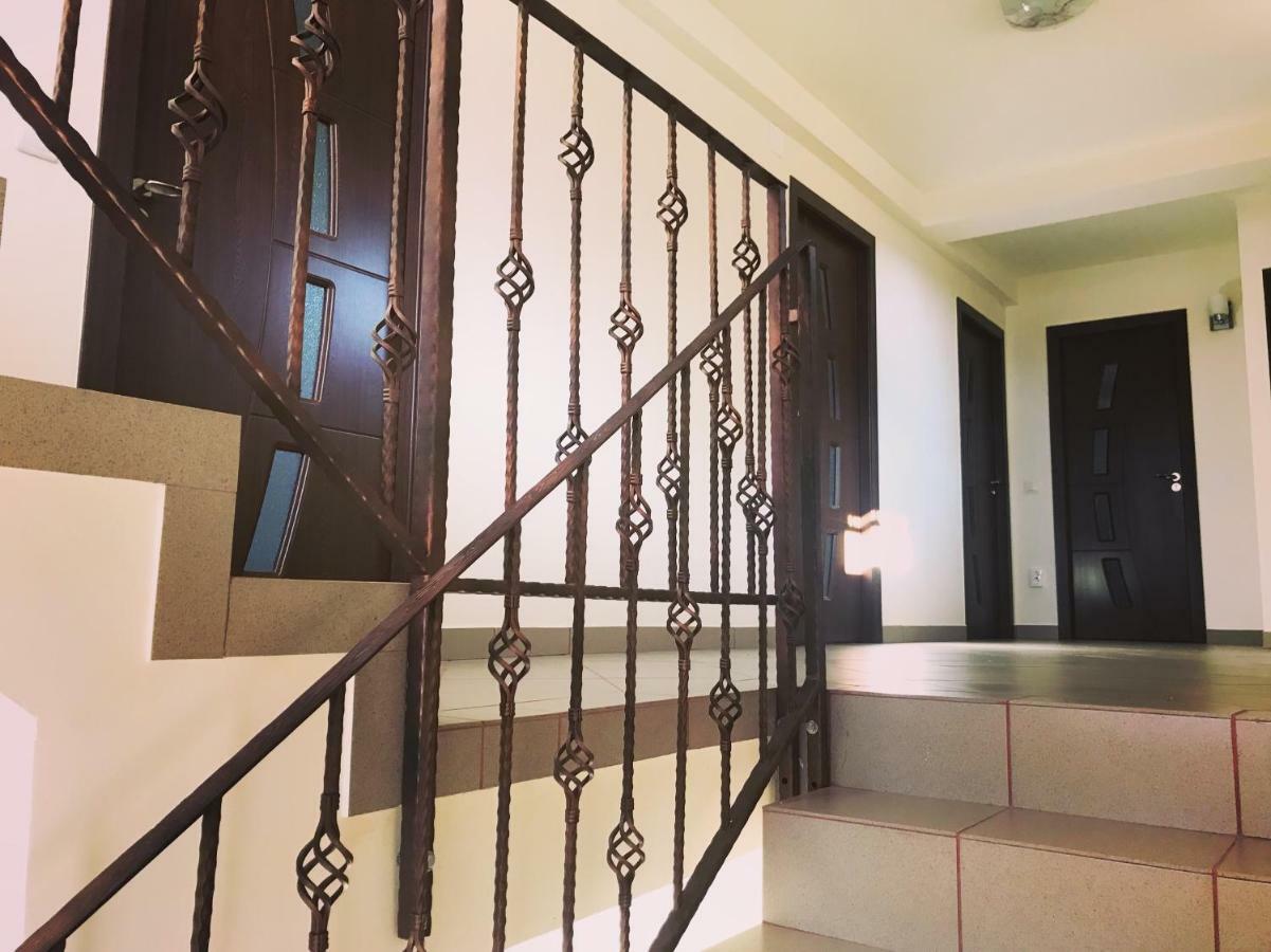 Casa Bucurr Hotel Afumati Luaran gambar